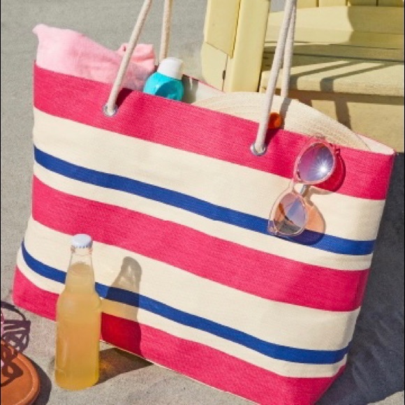 NWT Cabana Stripe Travel Duffle DSW in XL - Picture 2 of 9